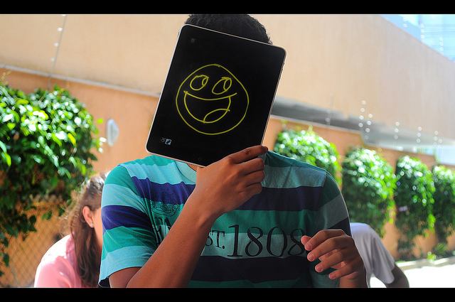 File:IPad 3 2498.jpg