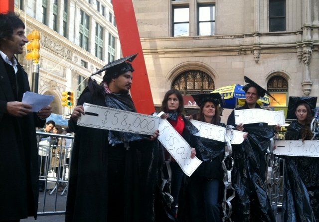 File:Applying for Student Loan 4251.jpg