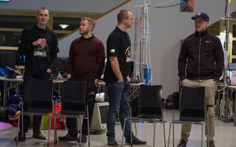 File:Qhlan2017 Rikoll cara locktar locust.jpg