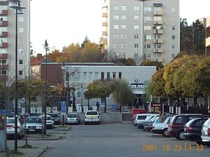 Qhlan3 galaxen outdoors.jpg