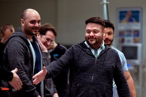 Qhlan2017 Mur handshake.jpg