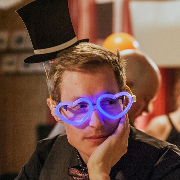 File:Devogen heart glasses.jpg