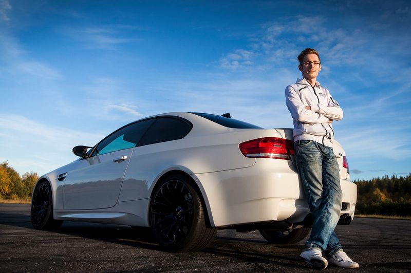 File:Devogen car.jpg