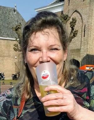 Player buurvrouw.jpg