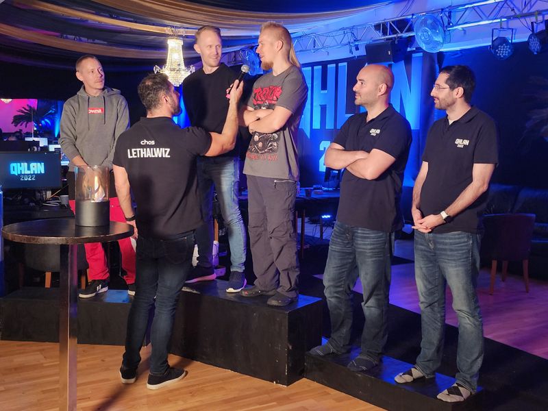 File:Qh2022 ceremony2.jpg